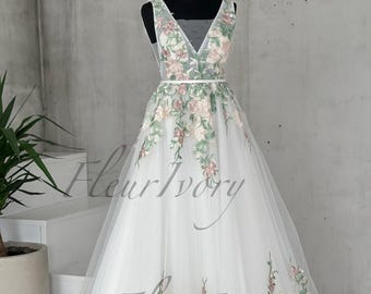 Floral Embroidered Wedding Dress Deep V Neck Empire Waist Bridal Gown Sleeveless A Line