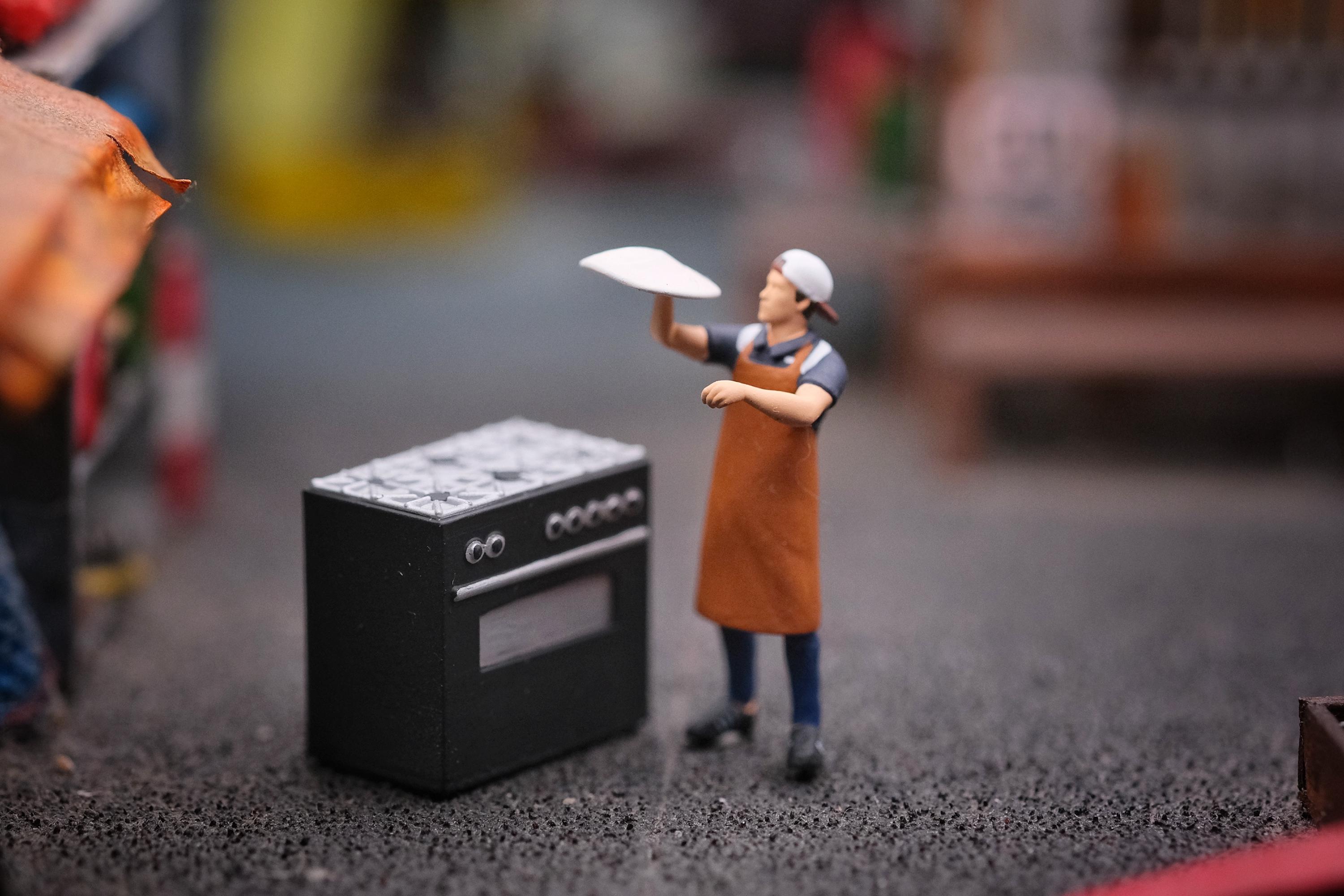 Miniature Figure Cooking Style Scale 1/64 or 1/87 for Diecast and ...