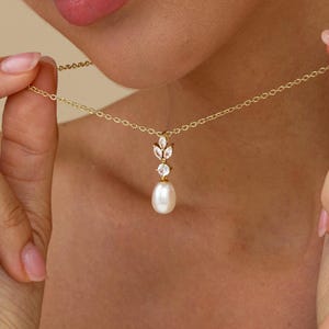 Diamond Leaf Pearl Necklace,Freshwater Pearl Necklace,Wedding Pearl Necklace,Crystal Bridal Jewelry Set,Mother&#39;s Day Gift,Bridesmaid Gift
