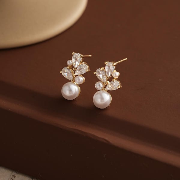 Diamond Pearl Stud Earrings,Sterling Silver Pearl Earrings,Diamond Stud Earrings,Bridal Earrings,Wedding Pearl Earrings,Engagement Earrings