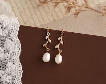 Freshwater Pearl  Earrings,Diamond Leaf Pearl Earrings,Crystal Bridal Pearl Earrings,Wedding Earrings,Bridesmaid Gift,Mothers Day Gift