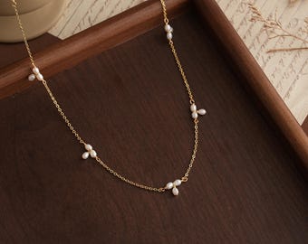 Sierlijke minimalistische parelketting, parelketting parelketting, cadeau bruidsmeisje, huwelijksketting, verjaardagscadeau voor haar, parelsieraden voor moeder