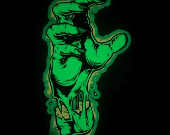 Glow-in-the-Dark Zombie Hand Wall Art: 3D Printed Halloween Decor