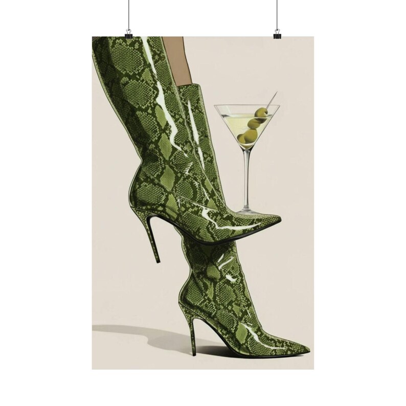 Olive Snake Print Heels and Martini Art Print afbeelding 7
