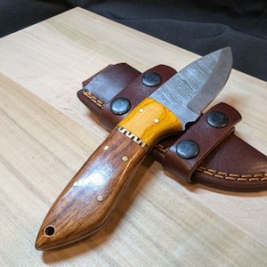 Personalized Damascus Hunting Knife | Custom Engraved Outdoor Camping Knife | Full Tang Skinning Knife with Leather Sheath