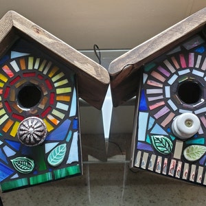 STAINED GLASS Giant Flower MOSAIC Birdhouse made to order Pick Your Color Example is a White Flower with a Yellow center image 4