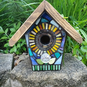 STAINED GLASS Giant Flower MOSAIC Birdhouse made to order Pick Your Color Example is a White Flower with a Yellow center image 10