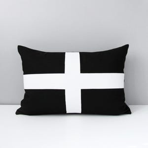Cornwall Flag Pillow Cover in Black & White Sunbrella® Outdoor fabric for Housewarming, Cornish Pride or Patio Chairs, British Cushion Cover