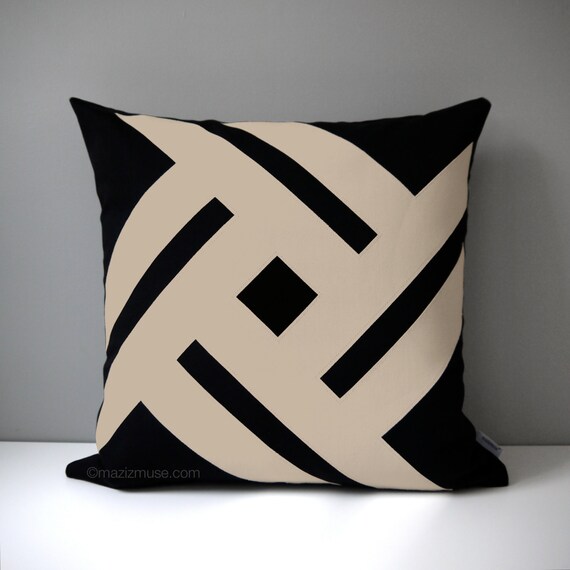 Black top geometric pillow