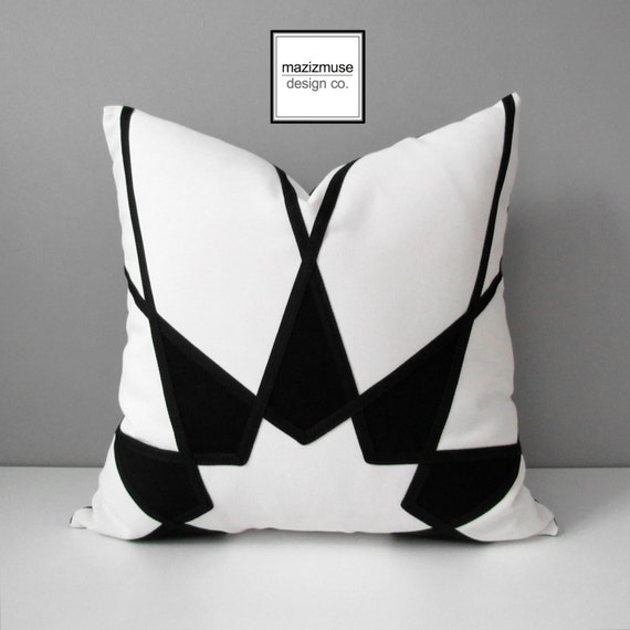 Black and white outdoor cushions deals
