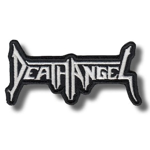 Peut inclure: Écusson brodé noir et blanc avec le nom du groupe "DEATH ANGEL" en lettres gothiques. Le patch a une bordure noire et des lettres blanches. Forme rectangulaire aux bords incurvés. Pour vêtements ou sacs.