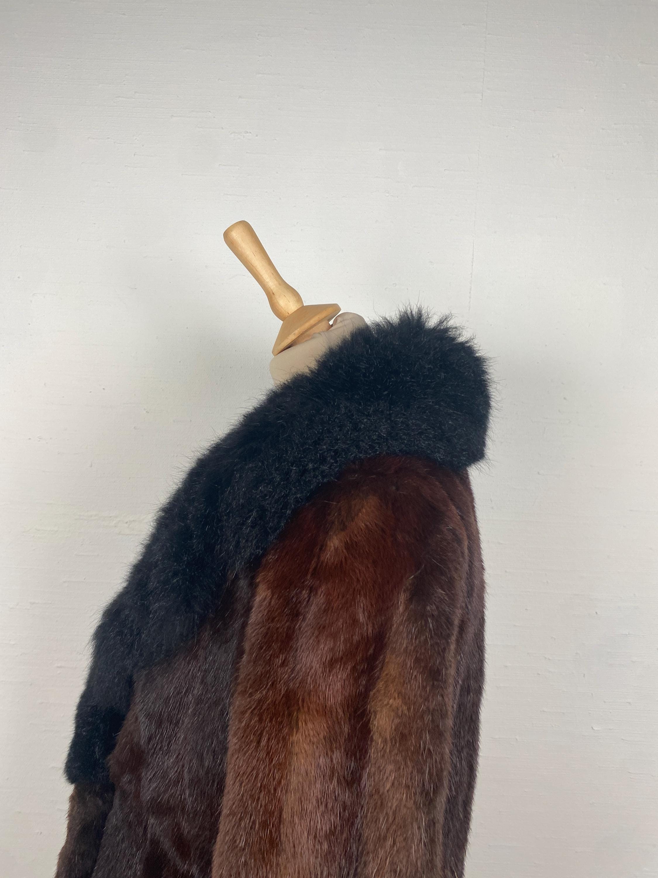 ピエールバルマンのミンクのブラウンショートファーコート、サイズS