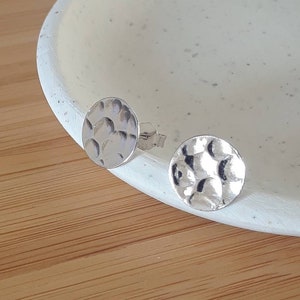 Sterling silver disk studs, silver disk earrings, round silver studs, 9mm hammered disk, dainty circle studs, dot earrings, simple earring