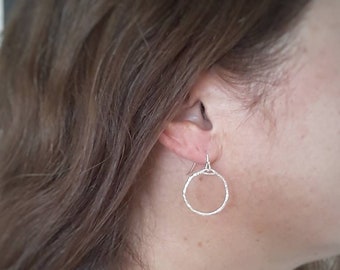 Hammered sterling silver circle earrings, textured hoops, modern jewelry, hammered hoop earrings, simple earrings, minimalist hoops