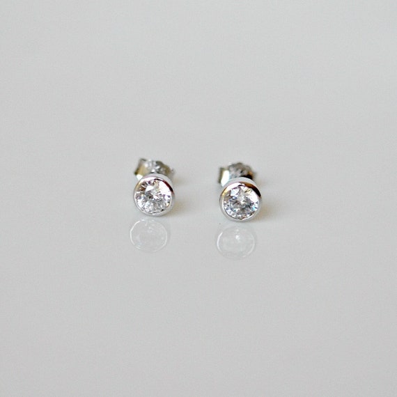 Sterling Silver Cubic Zirconia Round Stud Earrings - 6MM