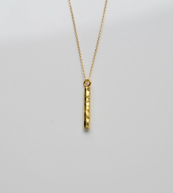 Hammered gold bar necklace