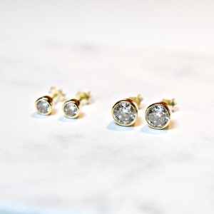Gold cz studs, diamond stud earrings, 4mm or 6mm cubic zirconias, gold diamond earrings, cz solitaire, minimal gold earrings, round studs