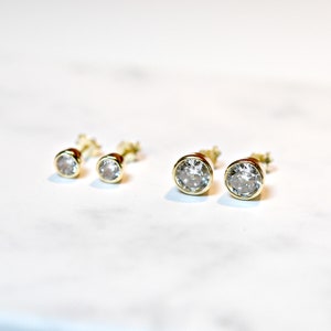 Rose gold studs, diamond stud earrings, 4mm or 6mm cubic zirconias, rose gold diamond earrings, cz solitaire, minimal gold earrings