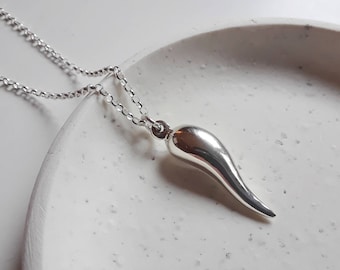Silver horn necklace, sterling silver, italian horn, lucky horn, foodie gift, chili pepper, cornicello charm, cornetto necklace gift for her