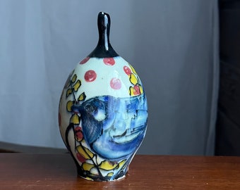 Wren Vase Form A105