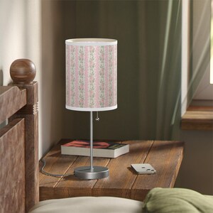 Blooming Heirloom Design Lamp on a Stand, US|CA plug