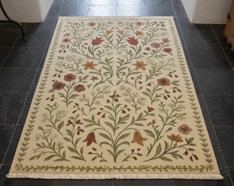 Cream Botanical Floral Area Rug for Living Room or Bedroom – Washable Vintage Style Carpet Gift for Nature Lovers & Cozy Home Decor 493