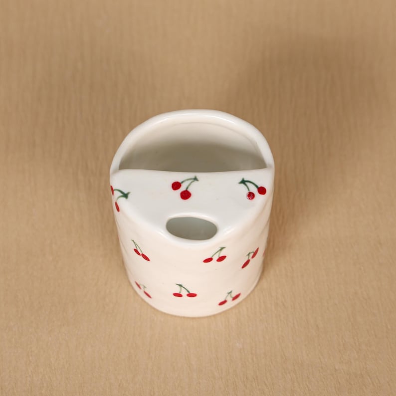 Handgjord keramisk körsbärsmugg Resemugg med röd körsbär Anpassad kaffemugg Perfekt för te Kaffepresenter till henne Anpassad unik keramisk keramikmugg bild 6