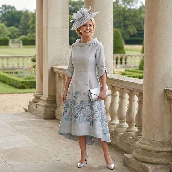 Lizabella Dress Silver 2500 Mother of the Bride / Groom UK Size 10, 12, 16 Lizabella Dress Silver 2500 Mother of the Bride / Groom UK Size 10, 12, 16
