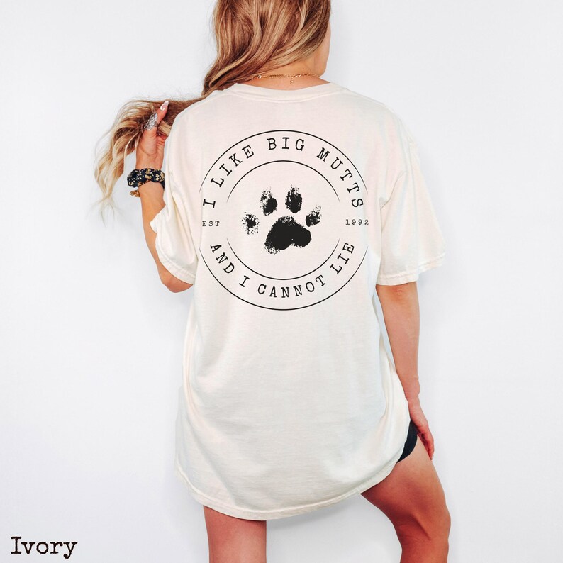 Vintage Style Dog Tee Retro Design Graphic Shirt Funny Saying Apparel Dog Mom Gift Animal Lover Present Mixed Breed Mutt Clothing Sarcastic Humor Tshirt Comfortable Cotton Fabric Quality Printing Perfect Casual Wear Dog Walking Outfit Gift