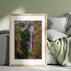 Yosemite Falls Herbst-Druck, Nationalpark Herbst-Wandkunst, Malerische Wasserfall Fotografie, Natur Landschaft Dekor, Kalifornien Reise Poster