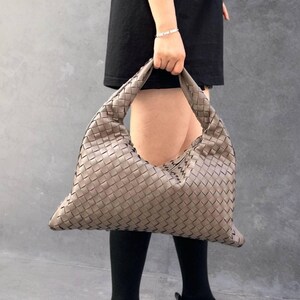 Kleine Hopper Echtleder Tasche | Gewebte Knoten Umhängetasche | Geflochtene Top Griff Geldbörse | Luxus-Abend-Party-Tasche | Boho-Knödel-Handtasche