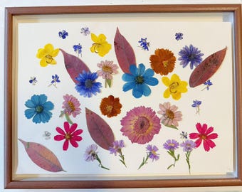 35pcs Pressed Flowers and Leaves: Colorful Resin Art Supplies
