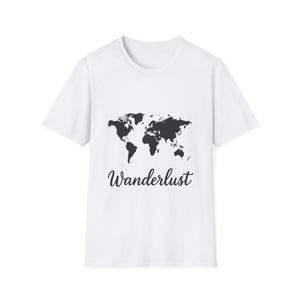 Wanderlust T-Shirt, Reise-T-Shirt, Abenteuer-Shirt, Weltkarte-Bekleidung, Geschenk für Reisende, Nomaden-Stil