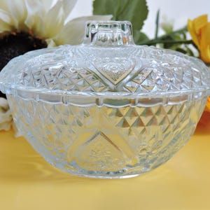 Glass Candy Dish with Lid Heart Pattern B20