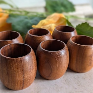 6 Stück Serviettenringe aus Holz