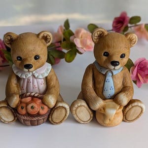 2 Teddy Bear figurines Homco 1980&#39;s, Honey Pot Bear 1405 B3-13