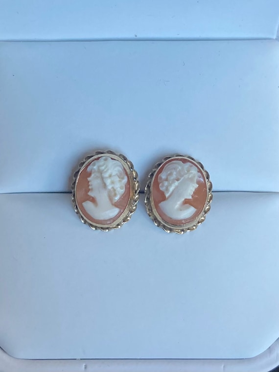 Vintage - 12K Gold Cameo Stud Earrings - image 10