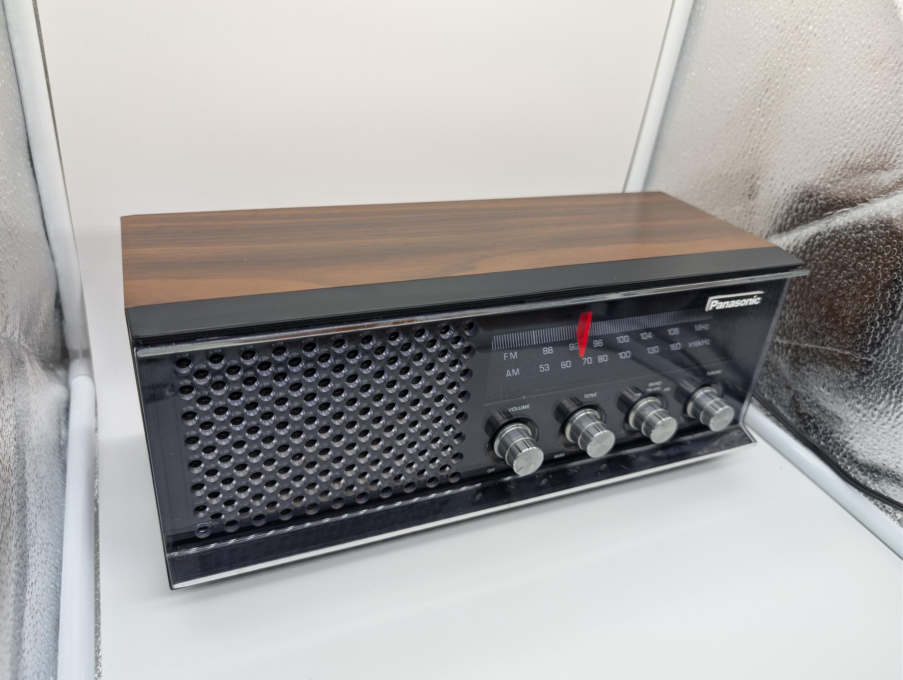 【良品】Panasonic RE-30 レトロデザイン AM/FM ラジオ Amazon.com: PANASONIC RF-562D AM FM SW Shortwave Transistor Radio