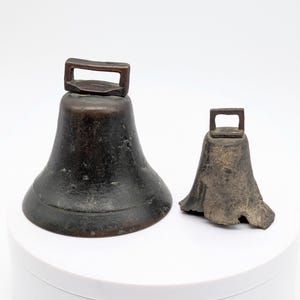 Campanas de granja de bronce antiguo – Decoración rústica de casa de campo, campanas rústicas para ovejas (1880-1910)