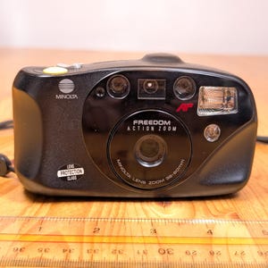 Minolta Lens Zoom 38-80 mm Freedom Action Zoom vintage Camera