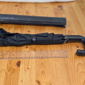 Vintage Fold Up Black Umbrella with Zippered Case!