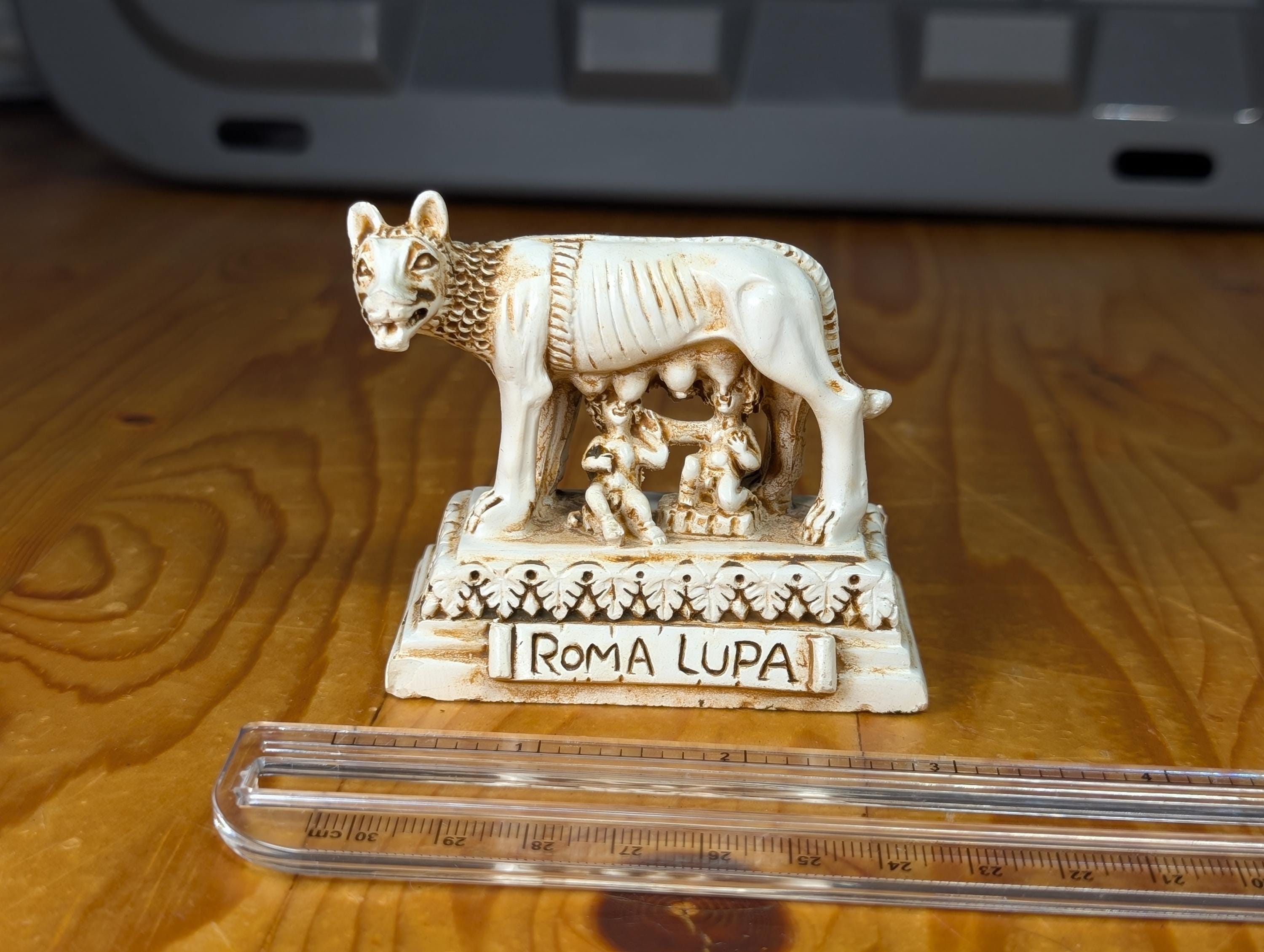 Romulus and remus statue - Etsy 日本