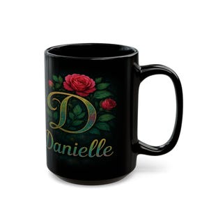 Caneca personalizada com nome floral – xícara de café personalizada com inicial de rosa, presente botânico para ela, mãe ou fã de flores de cerejeira