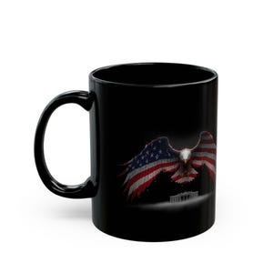 Weißkopfseeadler Kaffeetasse mit Flaggen-Design Bild 8