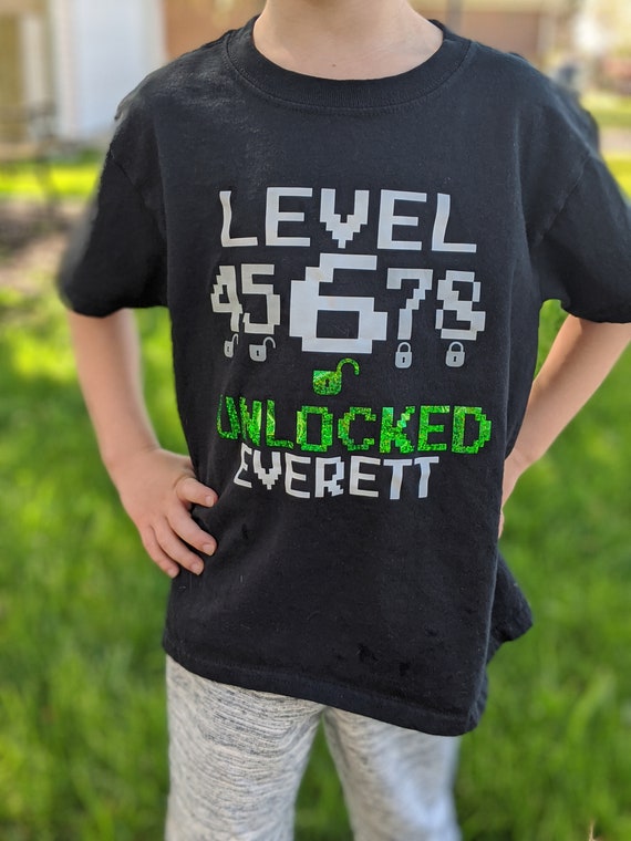 Minecraft Custom Birthday T-Shirt. Minecraft Birthday T-Shirt.