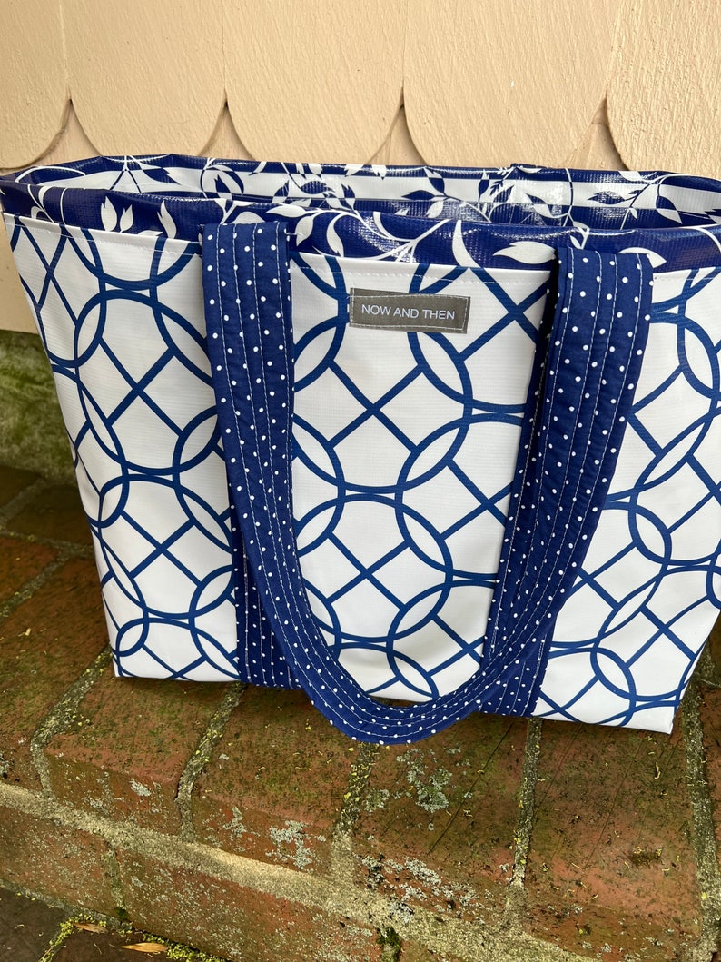 Graphic artsnavy and white version large reversible oilcloth tote bag image 4