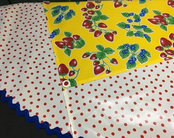 June in Ct. --Retro round oilcloth tablecloth with strawberries on yellow