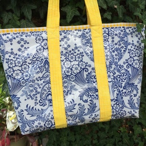 The Monet bag in inky blue toile and sunshine yellow gingham oilcloth image 4
