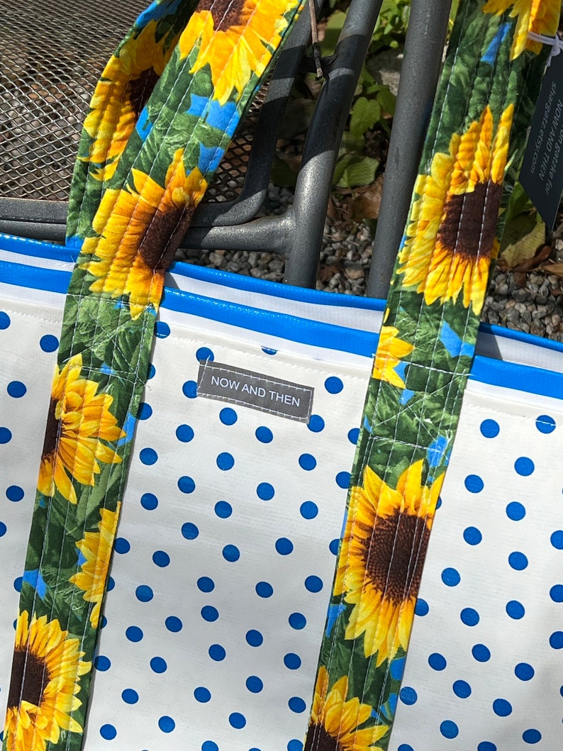 True blue reversible oilcloth tote bag image 2