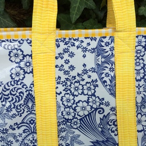 The Monet bag in inky blue toile and sunshine yellow gingham oilcloth image 2
